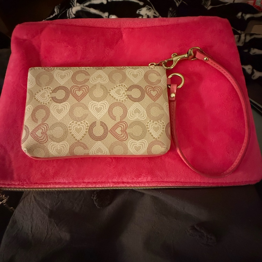 Coach Heart Motif Wristlet in Cream and Pink - Picture 2 of 4